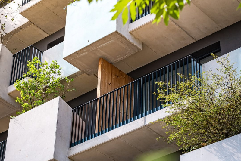 Zámočnícka výroba na mieru / Zahradzovacie stĺpiky Obchodná - foto